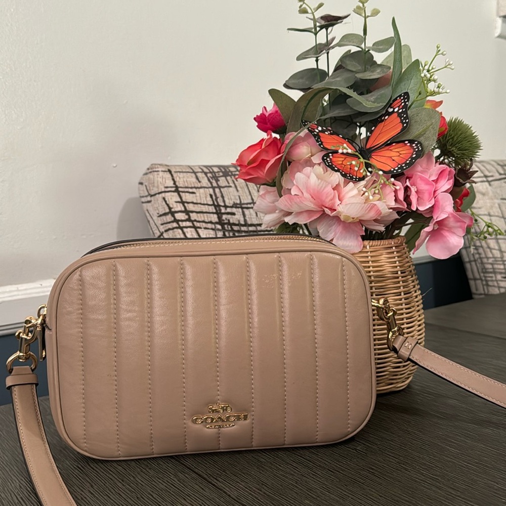 Coach Jes Crossbody Linear Quilting puffy soft Leather Tan double zip